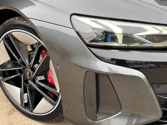 AUDI RS e-tron GT 93.4kWh Carbon Vorsprung Saloon 4dr Electric Auto quattro (598 p