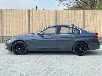 BMW 3 SERIES 2.0 320d Luxury Saloon 4dr Diesel Auto xDrive Euro 6 (s/s) (190 