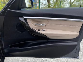 BMW 3 SERIES 2.0 320d Luxury Saloon 4dr Diesel Auto xDrive Euro 6 (s/s) (190 