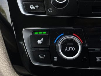 BMW 3 SERIES 2.0 320d Luxury Saloon 4dr Diesel Auto xDrive Euro 6 (s/s) (190 