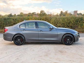 BMW 3 SERIES 2.0 320d Luxury Saloon 4dr Diesel Auto xDrive Euro 6 (s/s) (190 