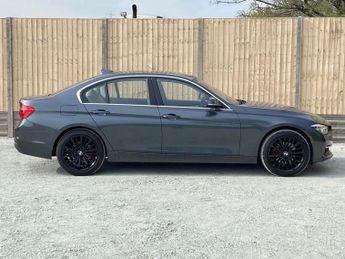 BMW 3 SERIES 2.0 320d Luxury Saloon 4dr Diesel Auto xDrive Euro 6 (s/s) (190 