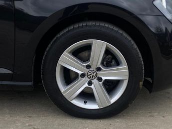 VOLKSWAGEN GOLF 1.6 TDI BlueMotion Tech Match Edition Hatchback 5dr Diesel DSG E
