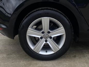 VOLKSWAGEN GOLF 1.6 TDI BlueMotion Tech Match Edition Hatchback 5dr Diesel DSG E