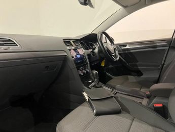 VOLKSWAGEN GOLF 1.6 TDI Match Hatchback 5dr Diesel DSG Euro 6 (s/s) (115 ps)