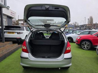 HONDA JAZZ 1.4 i-DSI SE Hatchback 5dr Petrol  AUTOMATIC (139 g/km, 82 bhp)