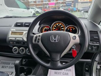 HONDA JAZZ 1.4 i-DSI SE Hatchback 5dr Petrol  AUTOMATIC (139 g/km, 82 bhp)