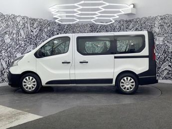 RENAULT TRAFIC 1.6 dCi 27 Business Minibus Double Cab 5dr Diesel Manual SWB Eur