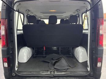 RENAULT TRAFIC 1.6 dCi 27 Business Minibus Double Cab 5dr Diesel Manual SWB Eur