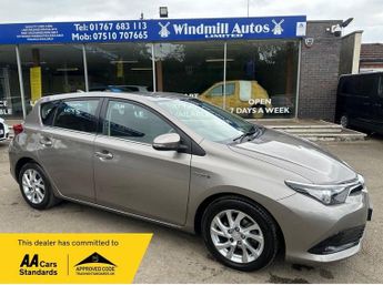 Toyota Auris 1.8 VVT-h Business Edition Hatchback 5dr Petrol Hybrid CVT Euro 