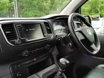 VAUXHALL VIVARO 1.5 Turbo D 2900 Dynamic Panel Van 6dr Diesel Manual L2 H1 Euro 