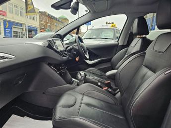 PEUGEOT 208 MANUAL 5 SPEED 1.2l 5d   82 BHP 