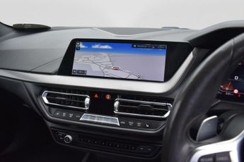 BMW 1 SERIES 2.0 M135i Hatchback 5dr Petrol Auto xDrive Euro 6 (s/s) (306 ps)