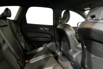 VOLVO XC60 2.0 B5 MHEV R-Design SUV 5dr Petrol Hybrid Auto AWD Euro 6 (s/s)