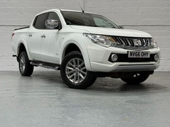 Mitsubishi L200 2.4 DI-D DC Titan Pickup Double Cab 4dr Diesel Manual 4WD Euro 5