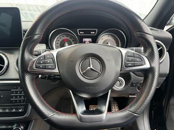 MERCEDES-BENZ GLA 2.1 GLA220d AMG Line (Premium) SUV 5dr Diesel 7G-DCT 4MATIC Euro