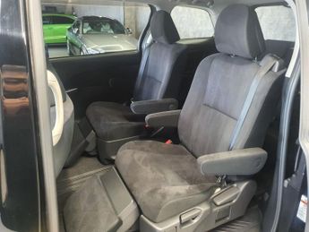 TOYOTA Estima Aeras G 2.4