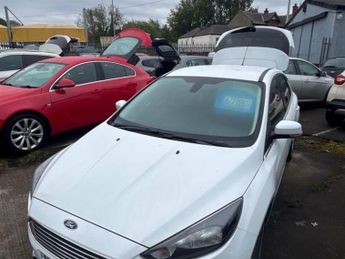 Ford Focus 1.0T EcoBoost Zetec Hatchback 5dr Petrol Manual Euro 6 (s/s) (12