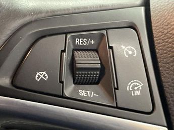 VAUXHALL MOKKA 1.6 CDTi SE SUV 5dr Diesel Manual 4WD Euro 6 (s/s) (136 ps) - AA