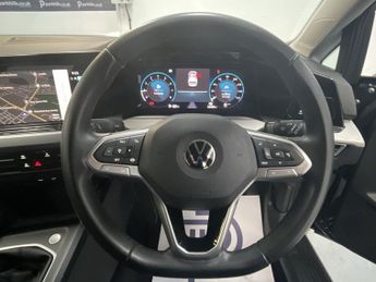 VOLKSWAGEN GOLF 1.5 TSI Life Hatchback 5dr Petrol Manual Euro 6 (s/s) (130 ps) -