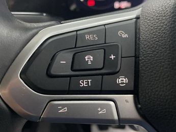 VOLKSWAGEN GOLF 1.5 TSI Life Hatchback 5dr Petrol Manual Euro 6 (s/s) (130 ps) -