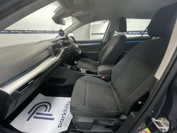 VOLKSWAGEN GOLF 1.5 TSI Life Hatchback 5dr Petrol Manual Euro 6 (s/s) (130 ps) -