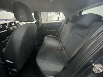 VOLKSWAGEN GOLF 1.5 TSI Life Hatchback 5dr Petrol Manual Euro 6 (s/s) (130 ps) -