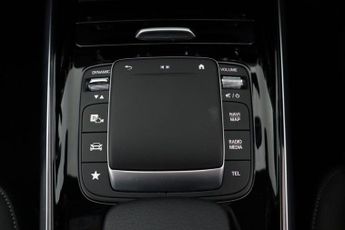 MERCEDES-BENZ GLA 1.3 GLA250e 15.6kWh Exclusive Edition 8G-DCT Euro 6 (s/s) 5dr