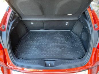 TOYOTA C-HR 2.0 VVT-h Orange Edition SUV 5dr 