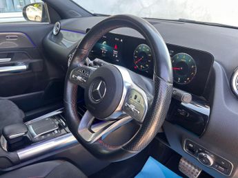 MERCEDES-BENZ GLA-CLASS 1.3 GLA200 AMG Line (Premium) SUV 5dr Petrol 7G-DCT Euro 6 (s/s)
