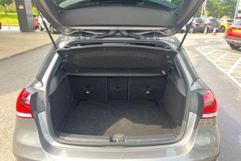 MERCEDES-BENZ A-CLASS 1.3 A200 AMG Line Edition (Executive) Hatchback 5dr Petrol 7G-DC