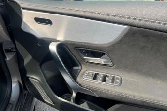 MERCEDES-BENZ A-CLASS 1.3 A200 AMG Line Edition (Executive) Hatchback 5dr Petrol 7G-DC