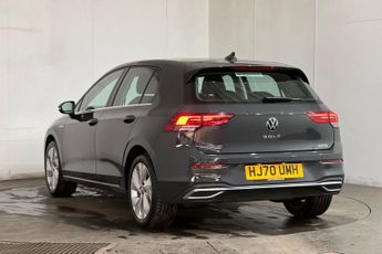VOLKSWAGEN GOLF 1.5 eTSI MHEV Style Hatchback 5dr Petrol Hybrid DSG Euro 6 (s/s)