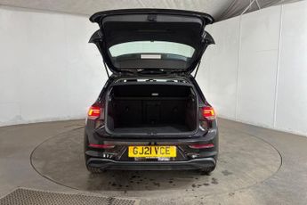 VOLKSWAGEN GOLF 1.5 eTSI MHEV Life Hatchback 5dr Petrol Hybrid DSG Euro 6 (s/s) 