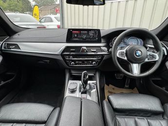 BMW 5 SERIES 3.0 530d M Sport Saloon 4dr Diesel Auto Euro 6 (s/s) (265 ps)