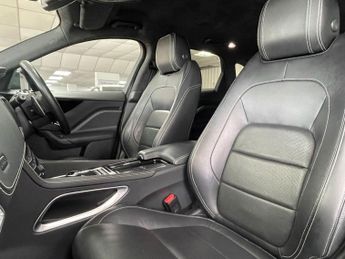 JAGUAR F-PACE 2.0 D180 R-Sport SUV 5dr Diesel Auto AWD Euro 6 (s/s) (180 ps)