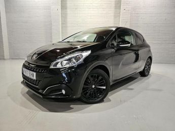 Peugeot 208 1.2 PureTech Black Edition Hatchback 3dr Petrol Manual Euro 6 (8