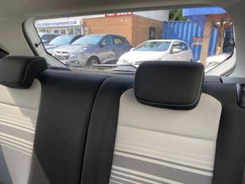 VOLKSWAGEN UP! 1.0 up! White Hatchback 3dr Petrol Manual Euro 5 (75 ps)