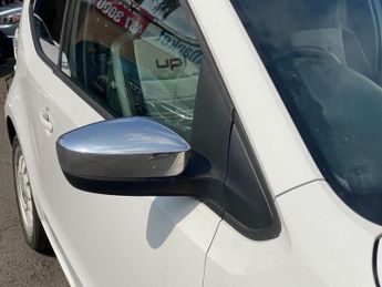 VOLKSWAGEN UP! 1.0 up! White Hatchback 3dr Petrol Manual Euro 5 (75 ps)