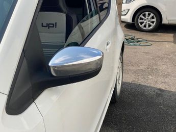 VOLKSWAGEN UP! 1.0 up! White Hatchback 3dr Petrol Manual Euro 5 (75 ps)