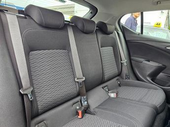 VAUXHALL ASTRA 1.4i Turbo SRi Nav Hatchback 5dr Petrol Manual Euro 6 (150 ps)