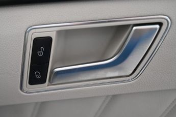 MERCEDES-BENZ E-CLASS 2.1 E250 CDI AMG Sport Estate 5dr Diesel G-Tronic+ Euro 5 (s/s) 