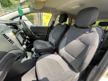 RENAULT CAPTUR 1.5 dCi ENERGY Dynamique S Nav SUV 5dr Diesel Auto Euro 6 (s/s) 