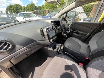 RENAULT CAPTUR 1.5 dCi ENERGY Dynamique S Nav SUV 5dr Diesel Auto Euro 6 (s/s) 