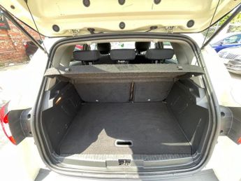 RENAULT CAPTUR 1.5 dCi ENERGY Dynamique S Nav SUV 5dr Diesel Auto Euro 6 (s/s) 