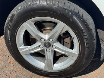 AUDI Q5 2.0 TFSI Sport SUV 5dr Petrol S Tronic quattro Euro 6 (s/s) (252