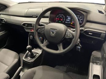 DACIA SANDERO 1.0 TCe Essential Hatchback 5dr Bi Fuel Manual Euro 6 (s/s) (100