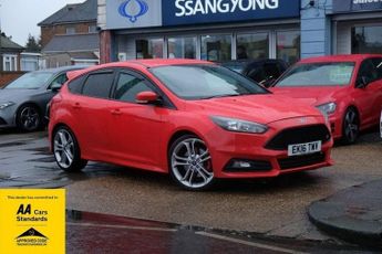 Ford Focus 2.0T EcoBoost ST-2 Hatchback 5dr Petrol Manual Euro 6 (s/s) (250