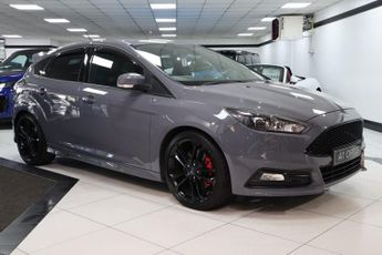 Ford Focus 2.0T EcoBoost ST-3 Hatchback 5dr Petrol Manual Euro 6 (s/s) (250