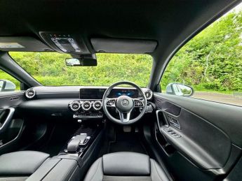 MERCEDES-BENZ A-CLASS 1.5 A180d Sport (Premium) Hatchback 5dr Diesel 7G-DCT Euro 6 (s/